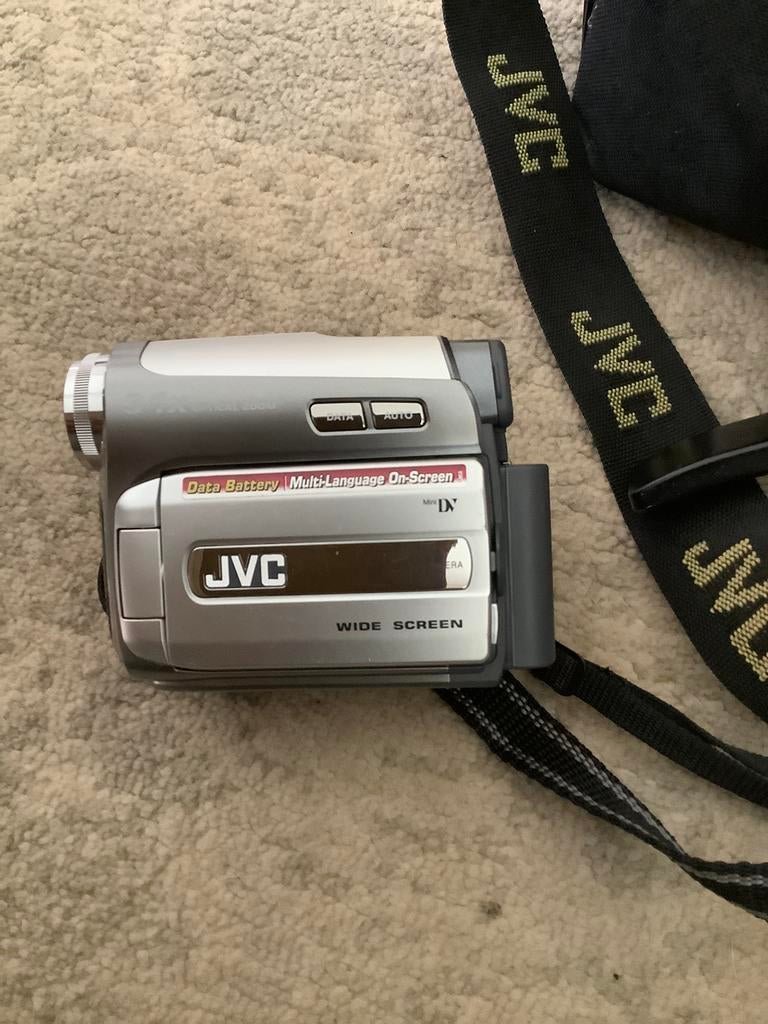 JVC digital video camera mini GR-D740E. ,vintage, Mini dv, Gebruikt, JVC, 20x of meer