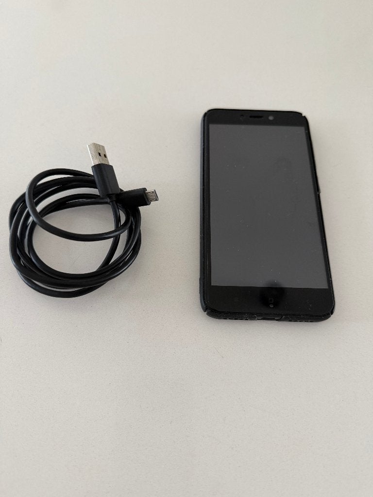 Smartphone Xiaomi Redmi 4X met beschermhoesje en kabel., 64 GB, Ophalen, Zo goed als nieuw, Zwart