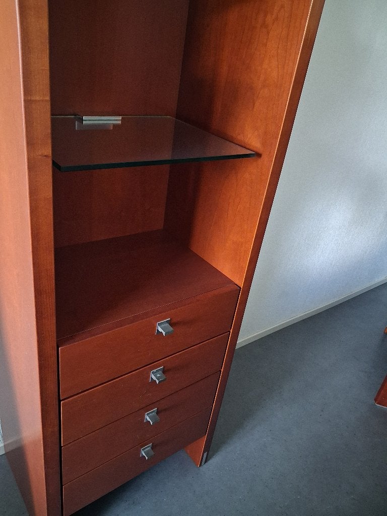 Kersenhouten staande kast, Ophalen