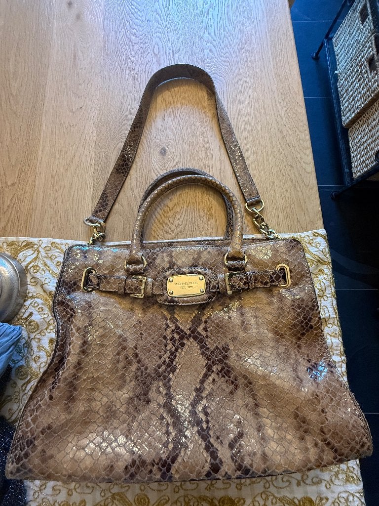 Michael Kors Hamilton Python Tas Snakeskin Embossed, Sieraden, Tassen en Uiterlijk, Tassen | Damestassen, Ophalen, Zo goed als nieuw