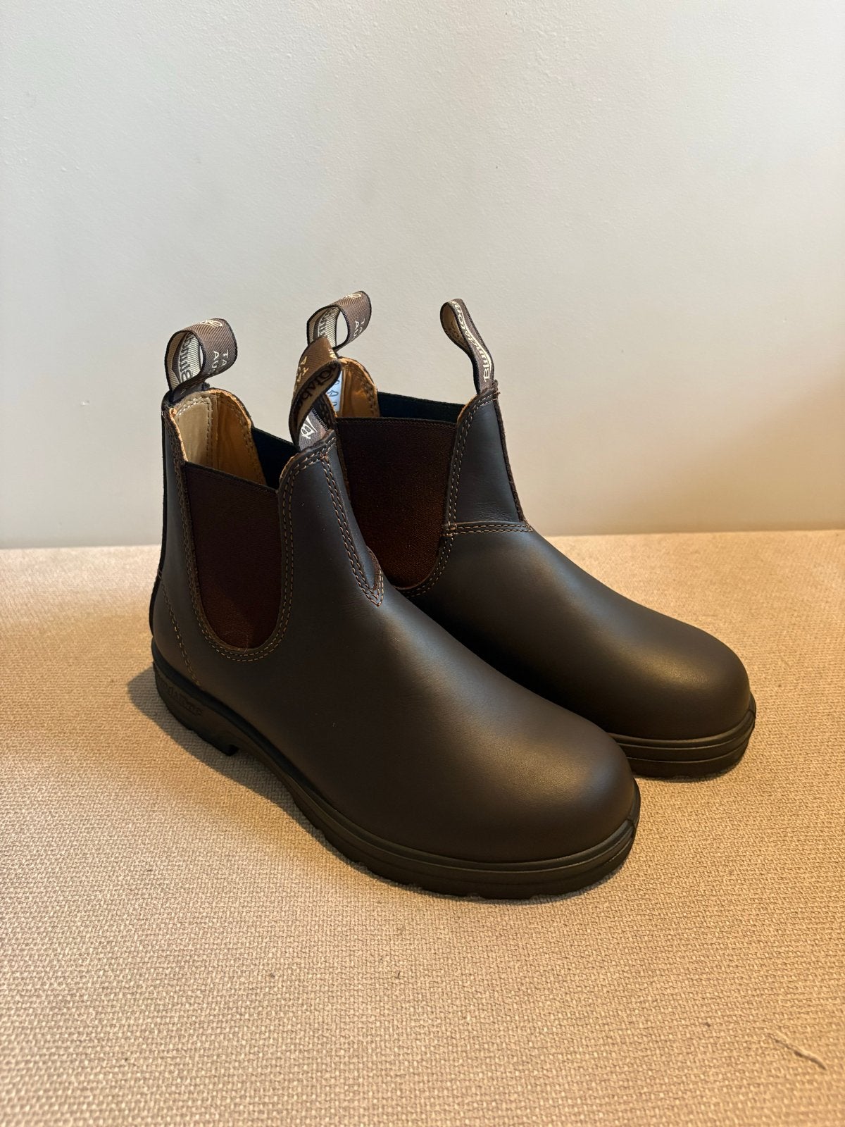 Blundstone 550 Elastic Sided Boot Lined - Maat 37, Ophalen of Verzenden, Nieuw, Bruin, Lage of Enkellaarzen