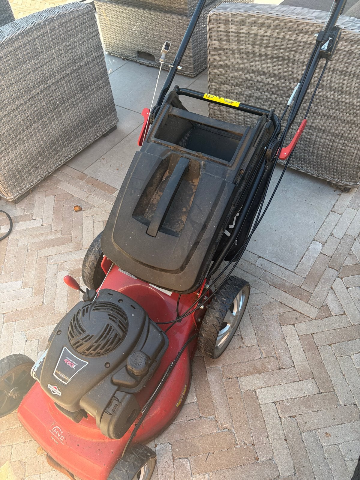 HVC Benzine Grasmaaier met Briggs & Stratton Motor, Ophalen, Cirkelmaaier, Gebruikt, 40 t/m 49 cm