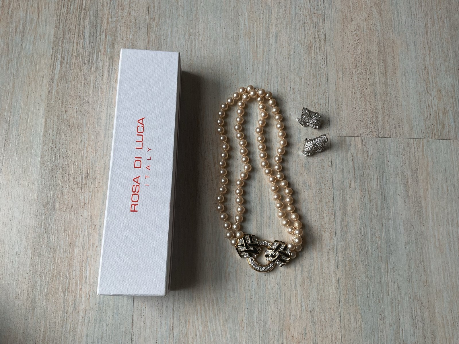 Rosa di Luca parelketting met bijpassende oorbellen, Overige materialen, Beige, Nieuw, Ophalen of Verzenden