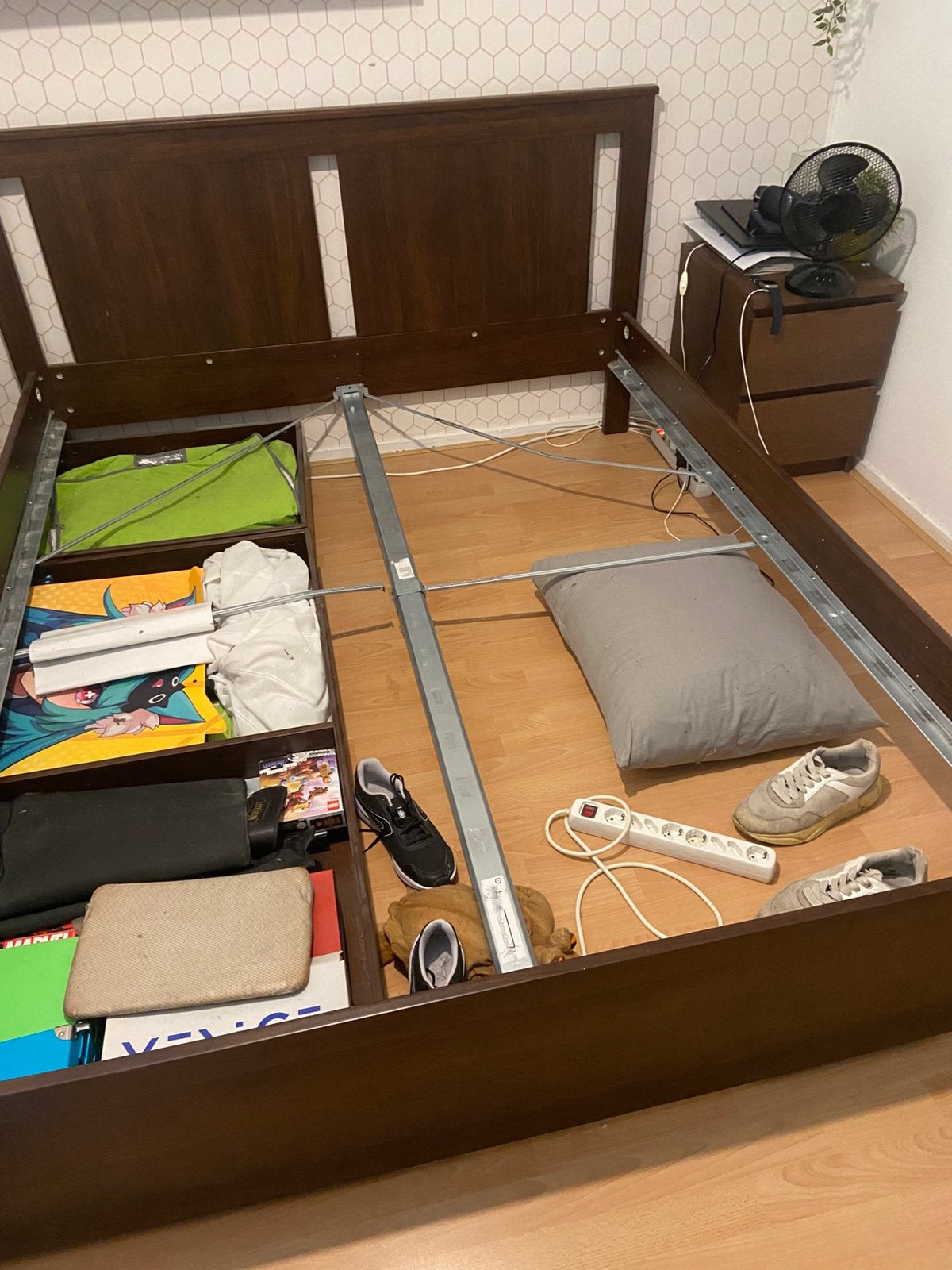 Gratis Ikea Songesand bed 160x200, Gebruikt, Bruin, Tweepersoons, Ophalen of Verzenden
