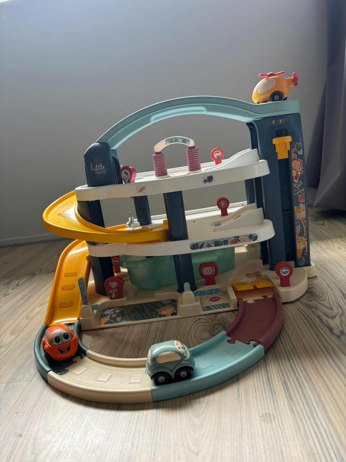 Smoby Auto Garage met 2 Auto's en Helikopter, Ophalen, Gebruikt