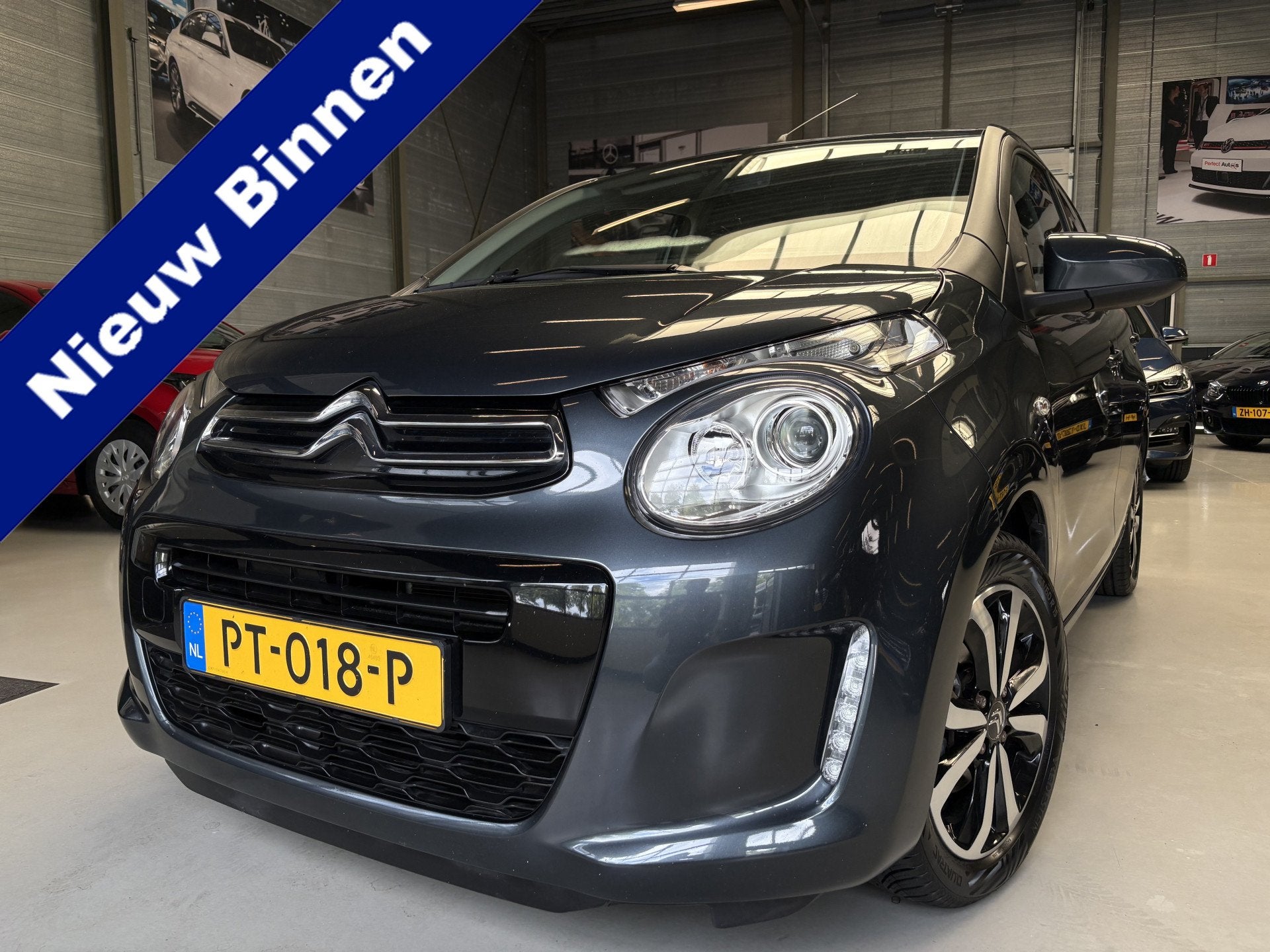Citroën C1 1.0 VTi Shine Led, Lichtmetalen velgen, Camera, Auto's, Citroën, Stof, Gebruikt, 4 stoelen, C1