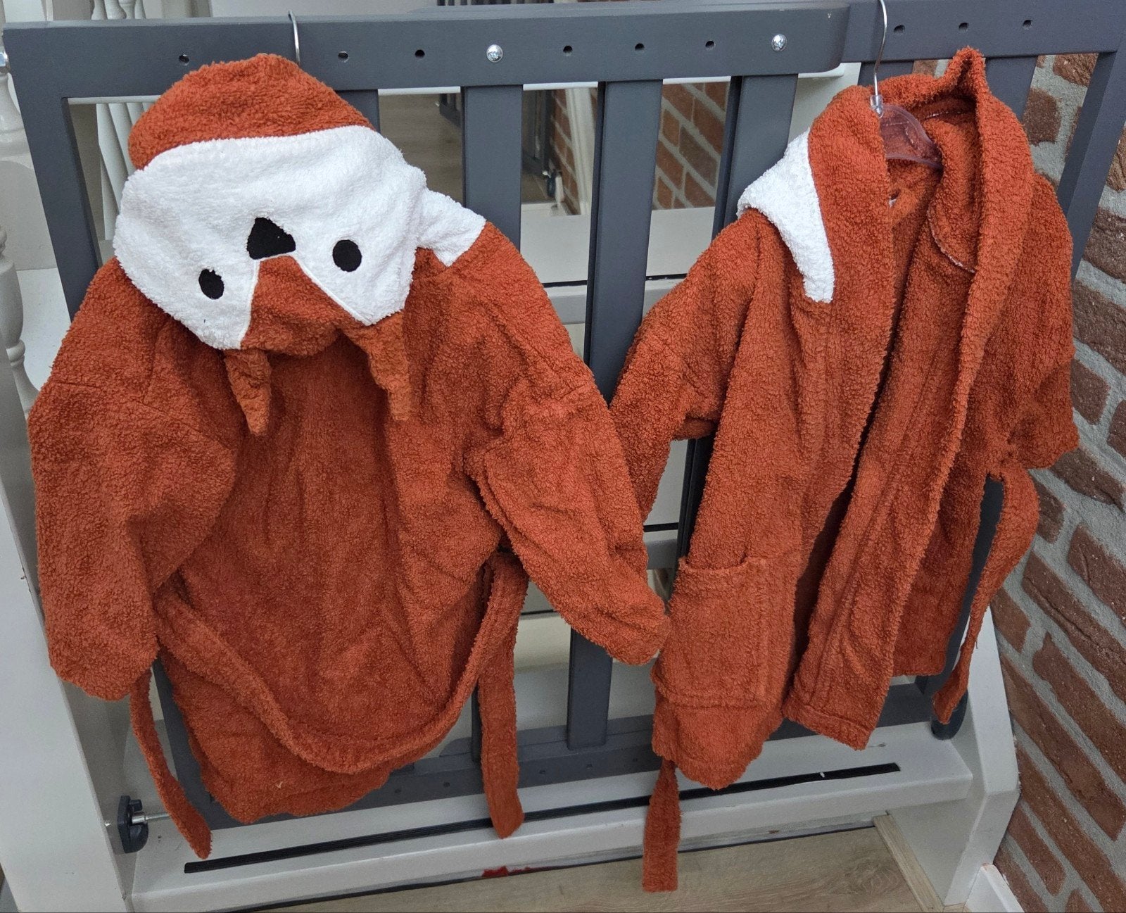 2 kamerjasjes / badjasjes, maat 1-2 jaar, Ophalen of Verzenden, Zo goed als nieuw, Kleding