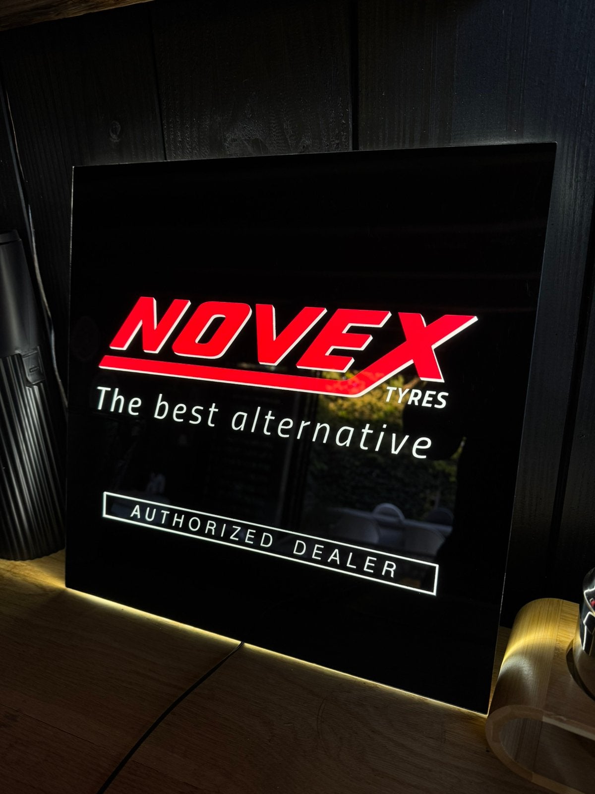 Novex Tyres Authorized Dealer LED Lichtbak reclame bord 12v, Ophalen, Zo goed als nieuw, Lichtbak of (neon) lamp