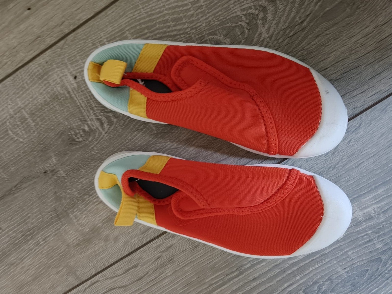 Oranje waterschoenen maat 30/31, Ophalen, Gebruikt