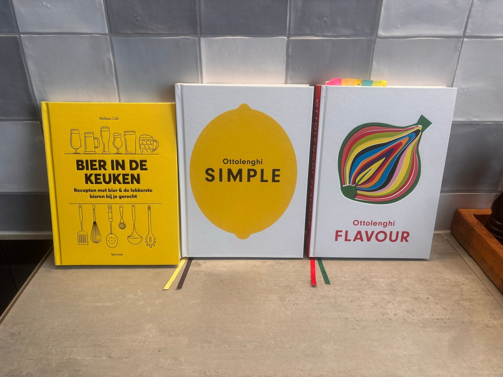 3 kookboeken: Ottolenghi Simple, Flavour & Bier in de Keuken, Boeken, Hoofdgerechten, Vegetarisch, Ophalen of Verzenden, Zo goed als nieuw