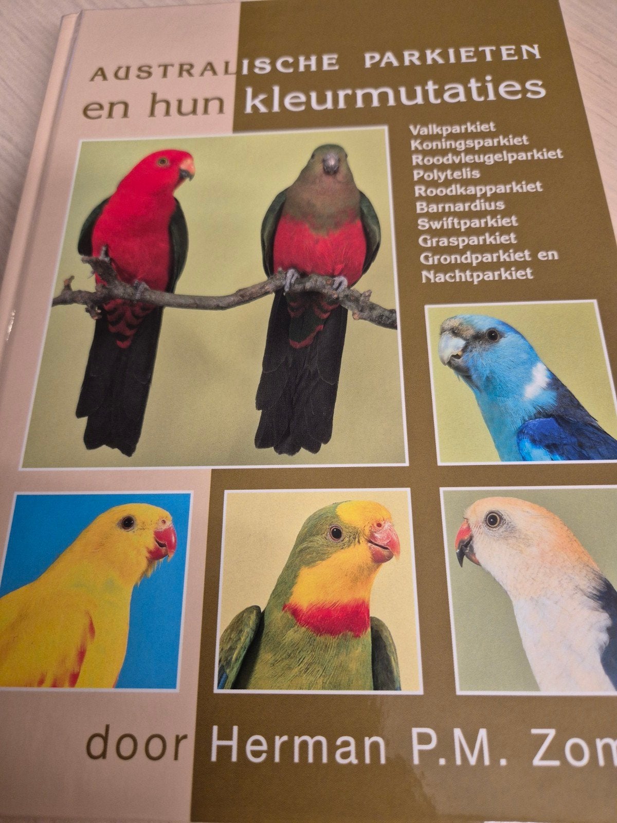 Nieuw NLboek Australische parkieten vogels en alle mutaties, Ophalen of Verzenden, Nieuw, Vogels