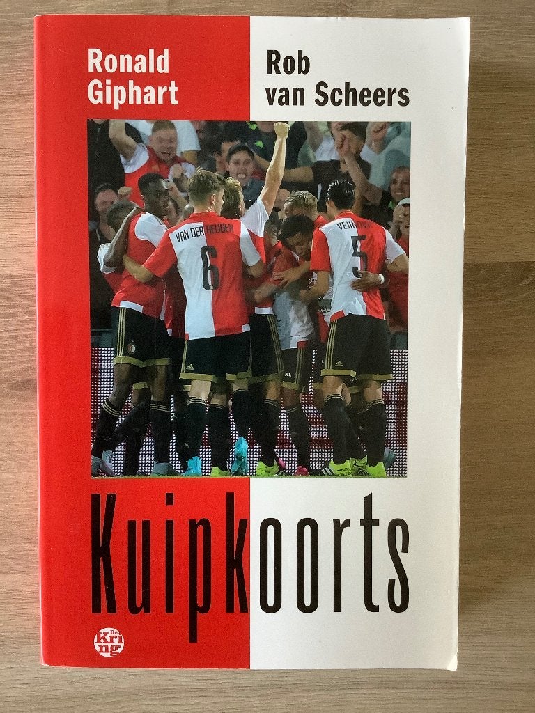 Boek Feyenoord - Kuipkoorts, Ronald Giphart., Ophalen of Verzenden, Zo goed als nieuw, Balsport