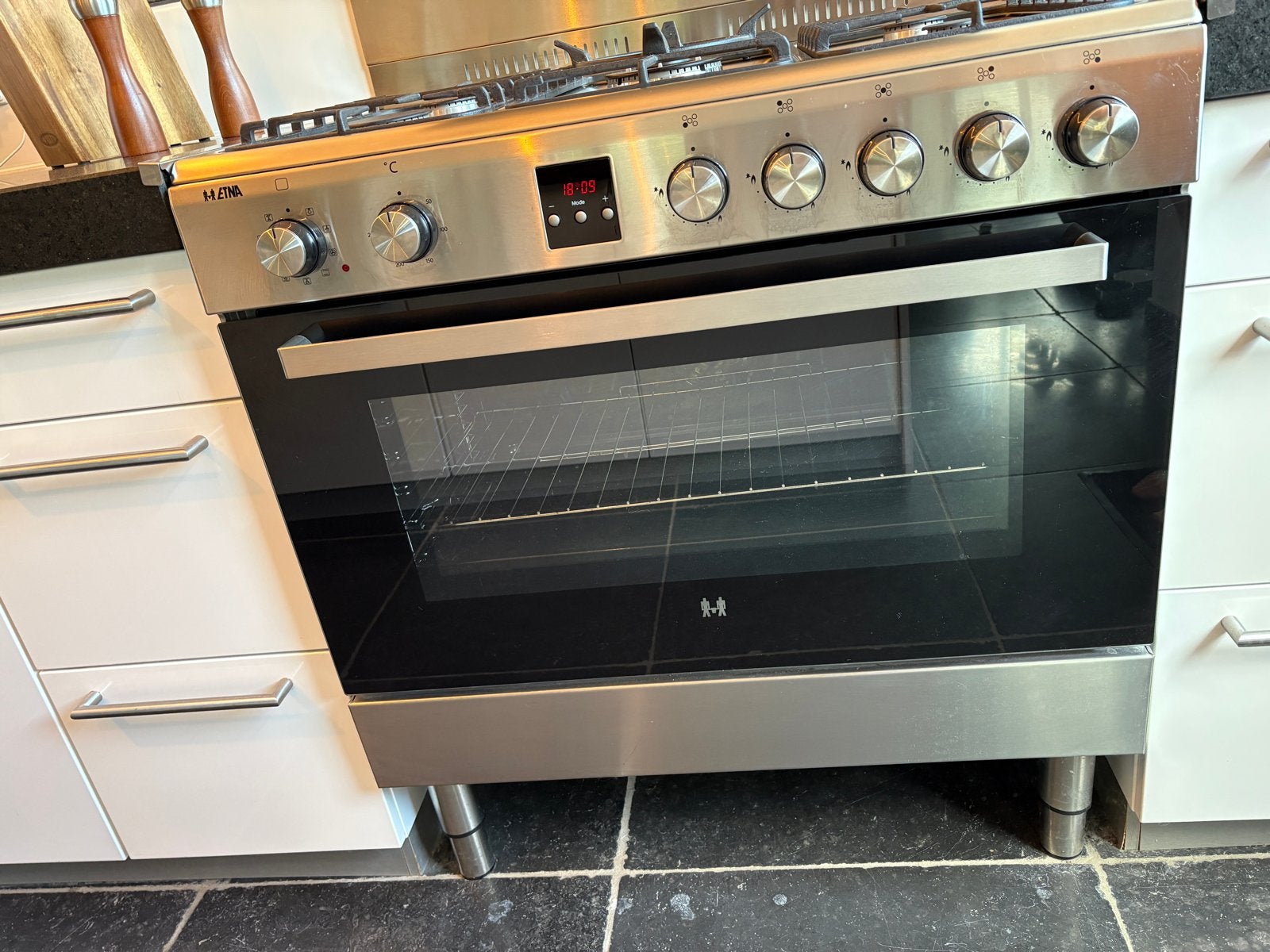 Etna 5-pits gasfornuis met oven en M-System afzuigkap, Witgoed en Apparatuur, Fornuizen, Ophalen, Gebruikt, 60 cm of meer, Gas