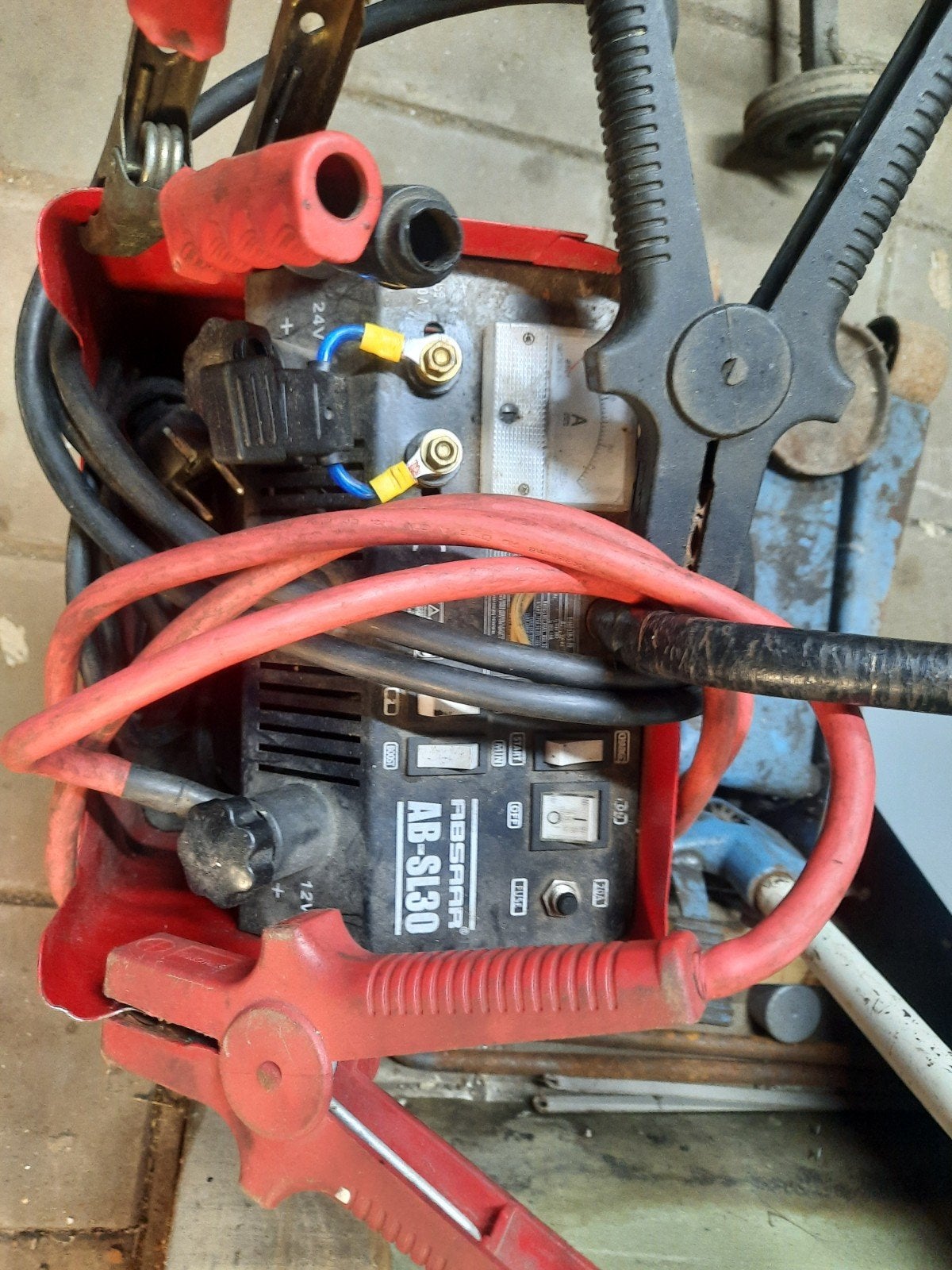 Start en Oplaad Kast 12/24V - ABSAAR AB-S130, Auto-onderdelen, Accu's en Toebehoren, Ophalen