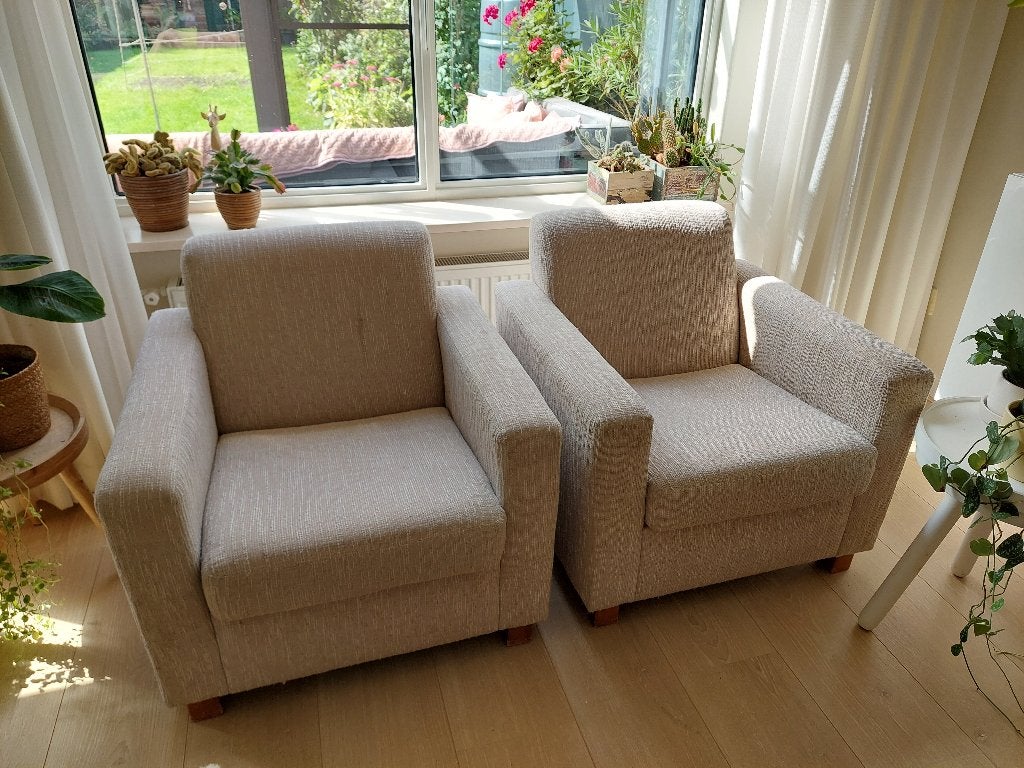Fauteuils 2x beige, Ophalen, Hout, Gebruikt, Neutraal