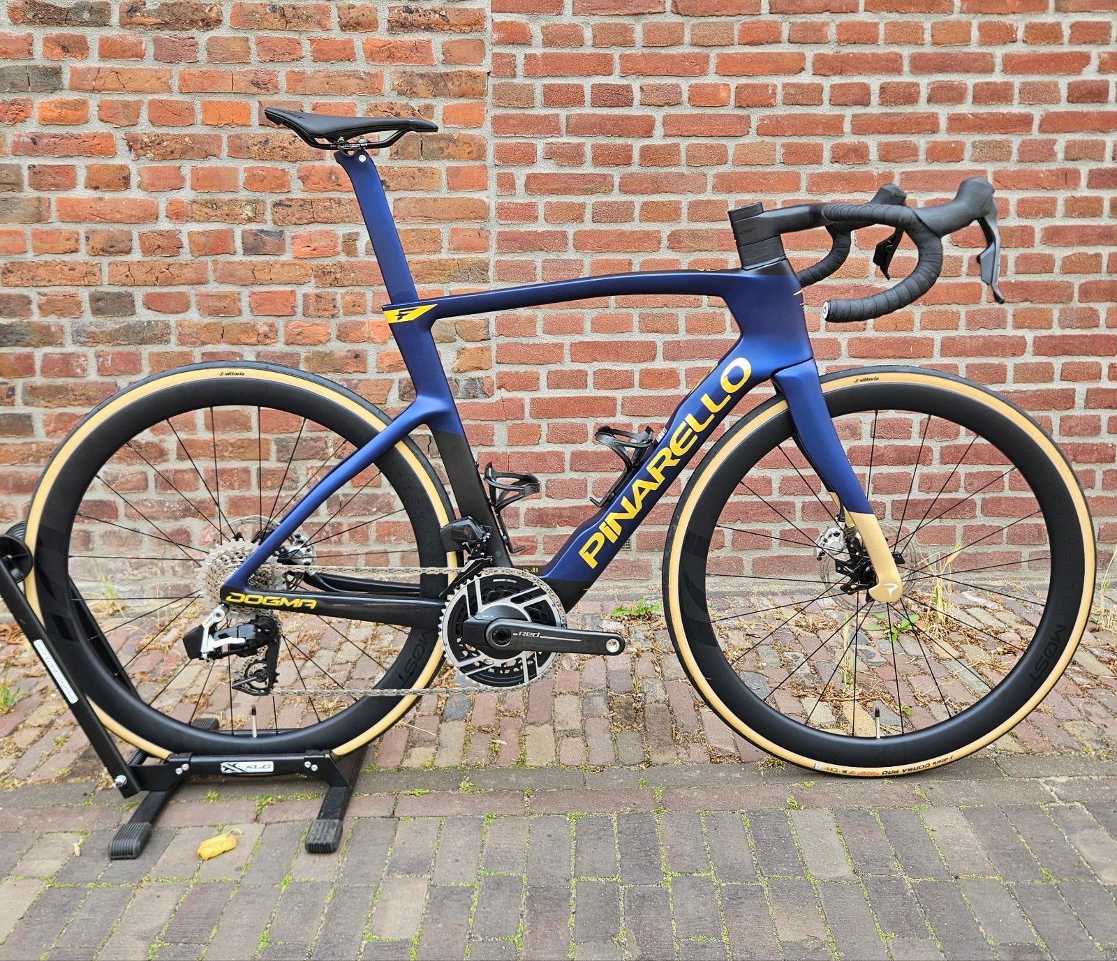 🔥Pinarello Dogma F Q36.5 Sram Red AXS I Inruil mogelijk, 28 inch, Carbon, Nieuw, Meer dan 20 versnellingen