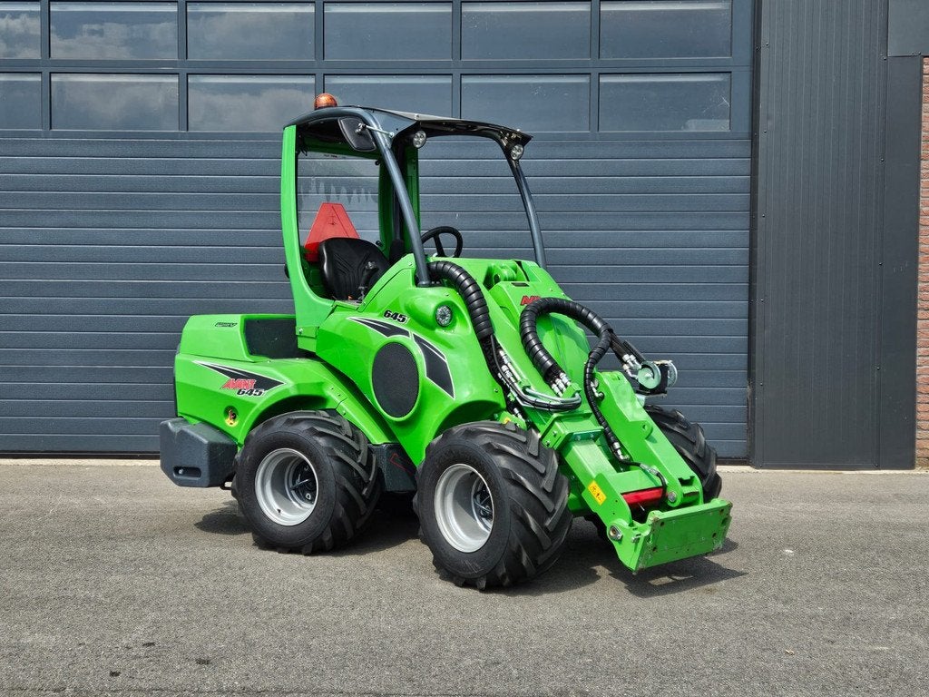 Avant 645i TDL+ mini-shovel (bj 2024), Wiellader of Shovel