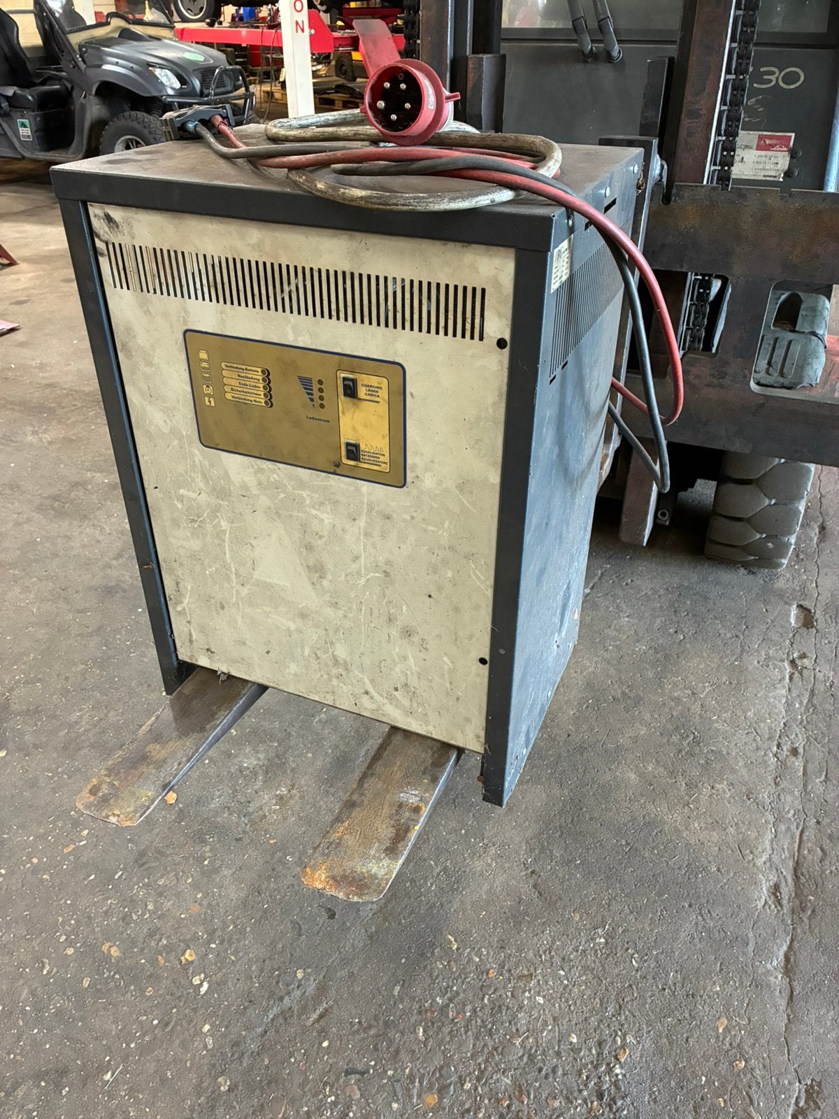 Heftruck lader. Acculader 80 volt, Ophalen, Gebruikt, Overige typen