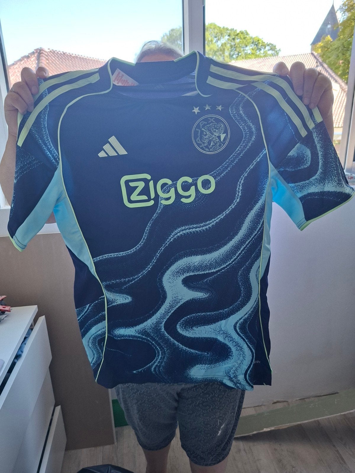 Ajax shirt, Seizoenskaart, Eén persoon