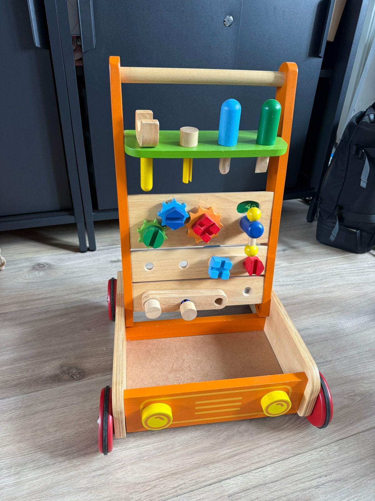 Houten loopwagen, Ophalen, Gebruikt