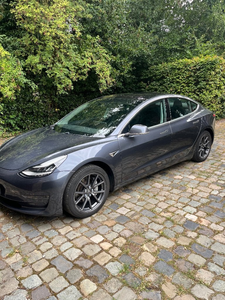 Tesla Model 3 2019 Grijs, Auto's, Automaat, 1831 kg, Elektrisch, 351 pk