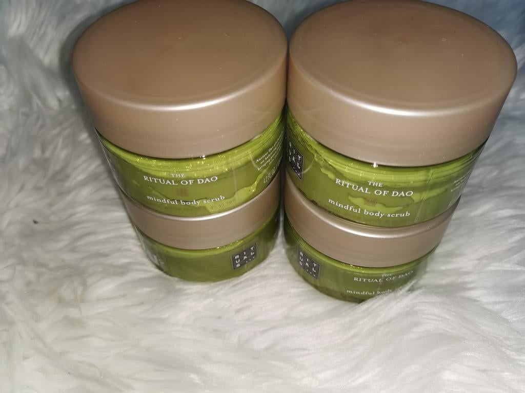 4x Rituals of Dao Doa Scrub Bodyscrub Organic White Lotus, Sieraden, Tassen en Uiterlijk, Uiterlijk | Lichaamsverzorging, Ophalen of Verzenden