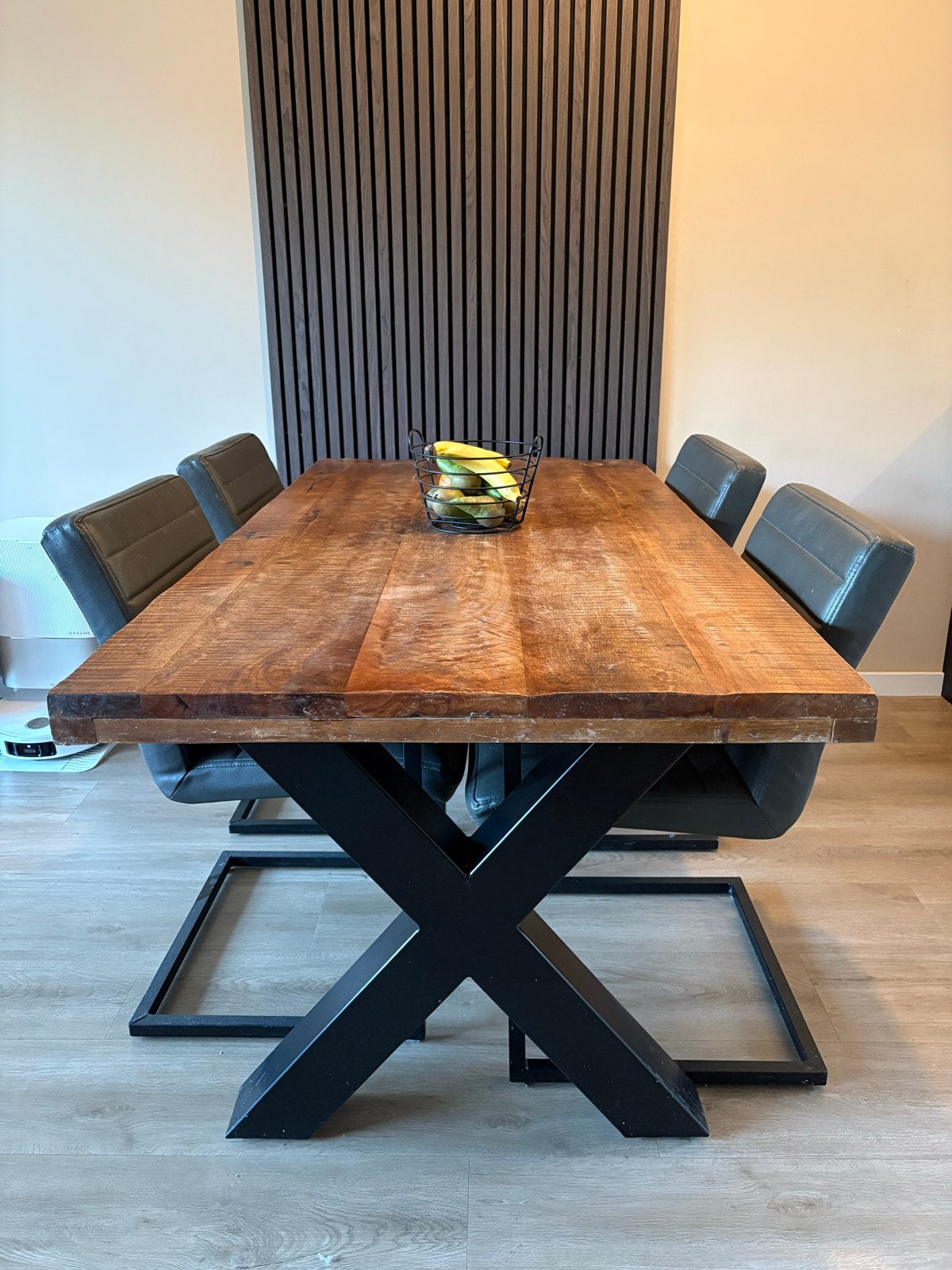 Robuuste eettafel met metalen X-poten en 4 stoelen, Gebruikt, 150 tot 200 cm, Vier personen, Rechthoekig