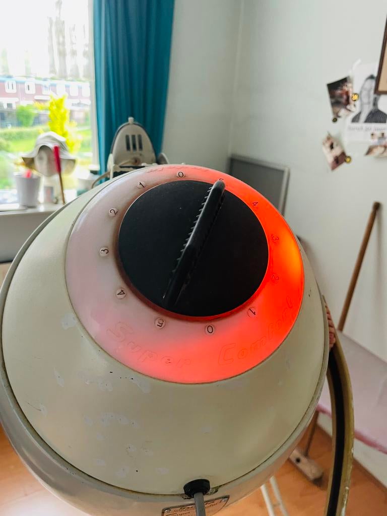 Te Koop electrische droogkap uit 1950, werkt nog goed!!, Ophalen of Verzenden