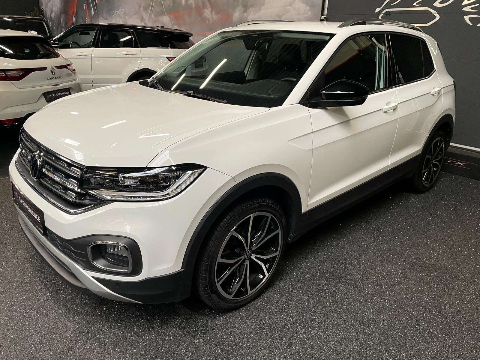 Volkswagen T-Cross Style NAVI 150 PK 18' weinig km, Dealer onderhouden, T-Cross, Gebruikt, Zwart