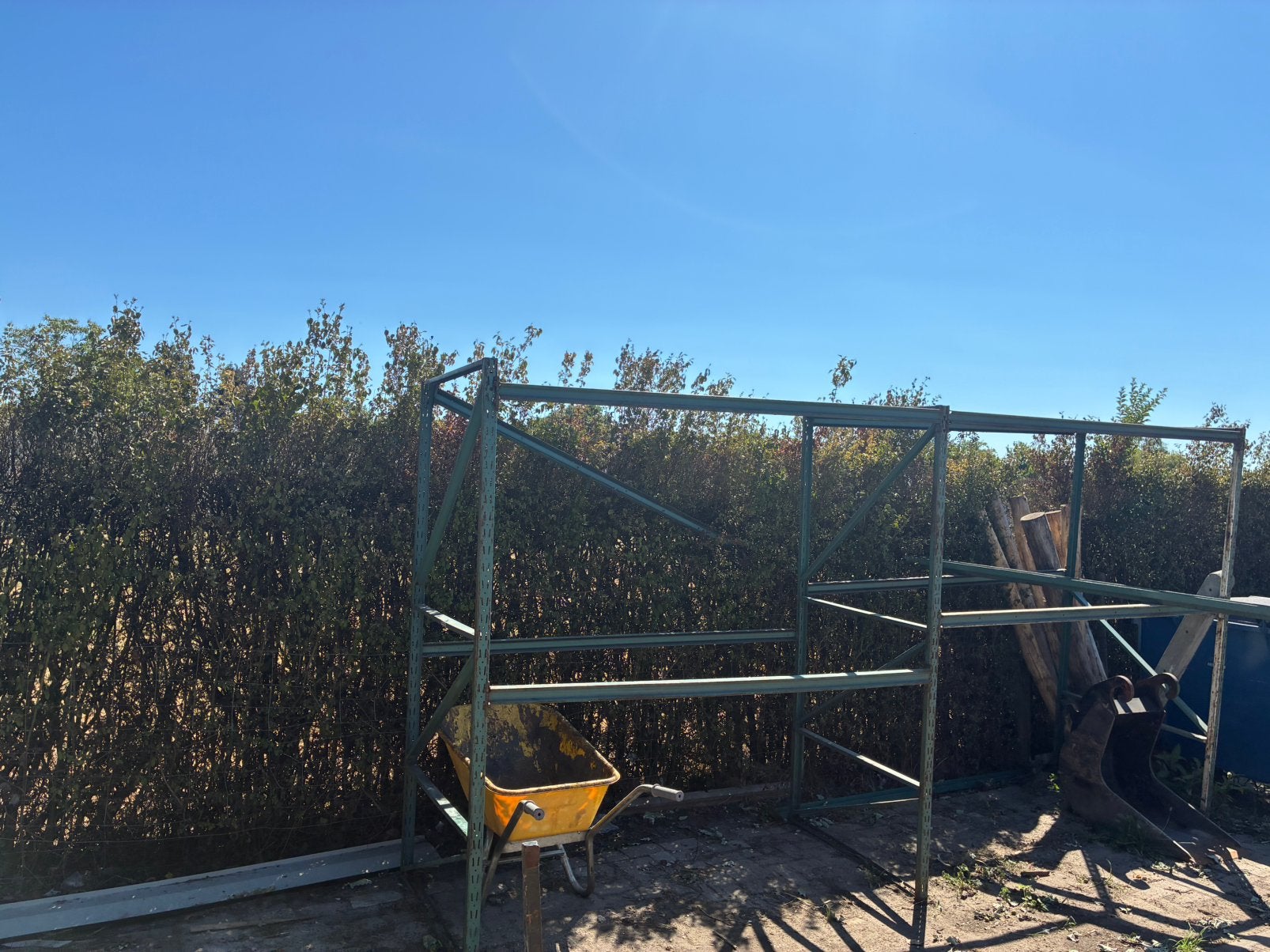 Pallet stelling, Tuin en Terras, Ophalen, Zo goed als nieuw, IJzer, Tuinhek