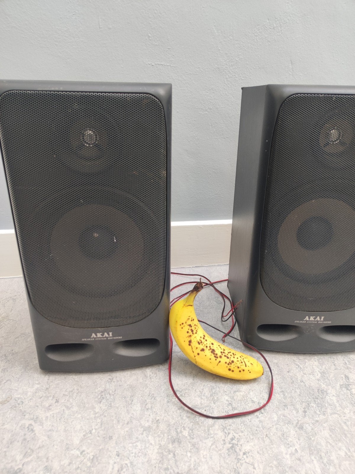 Akai SW-MX92 speakers