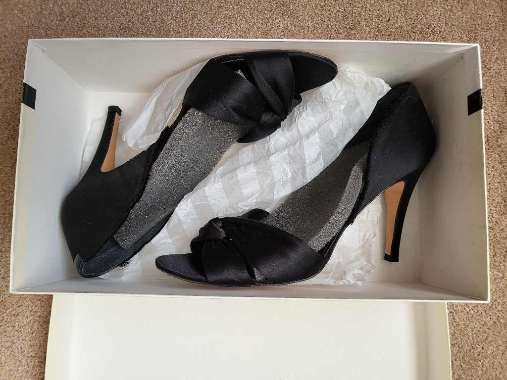 Pedro Garcia pumps - maat 38, Ophalen, Pumps, Zwart, Zo goed als nieuw