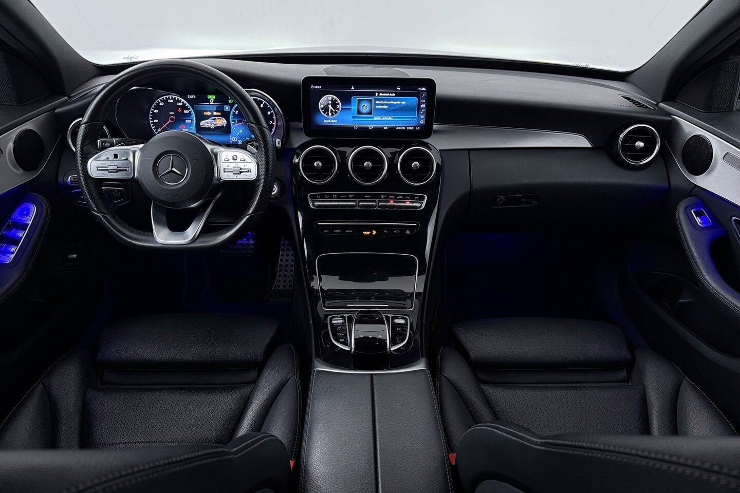 Mercedes-Benz C-Klasse Estate 200 Business Solution AMG (PAN, Automaat, Euro 6, 4 cilinders, 1465 kg