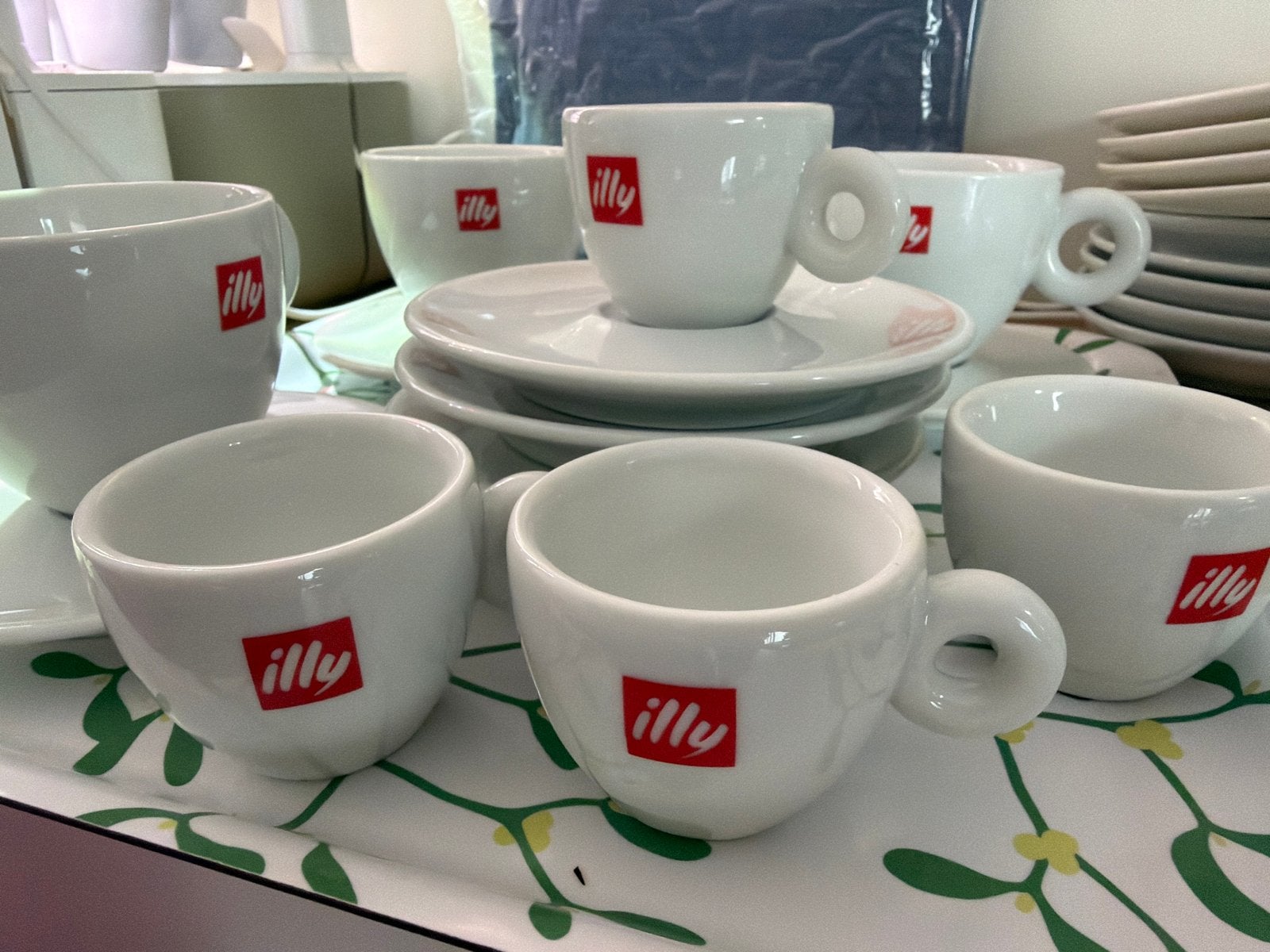 Illy espresso en cappuccino kop en schotels (7 stuks), Ophalen, Gebruikt, Illy, Kop(pen) en/of Schotel(s)