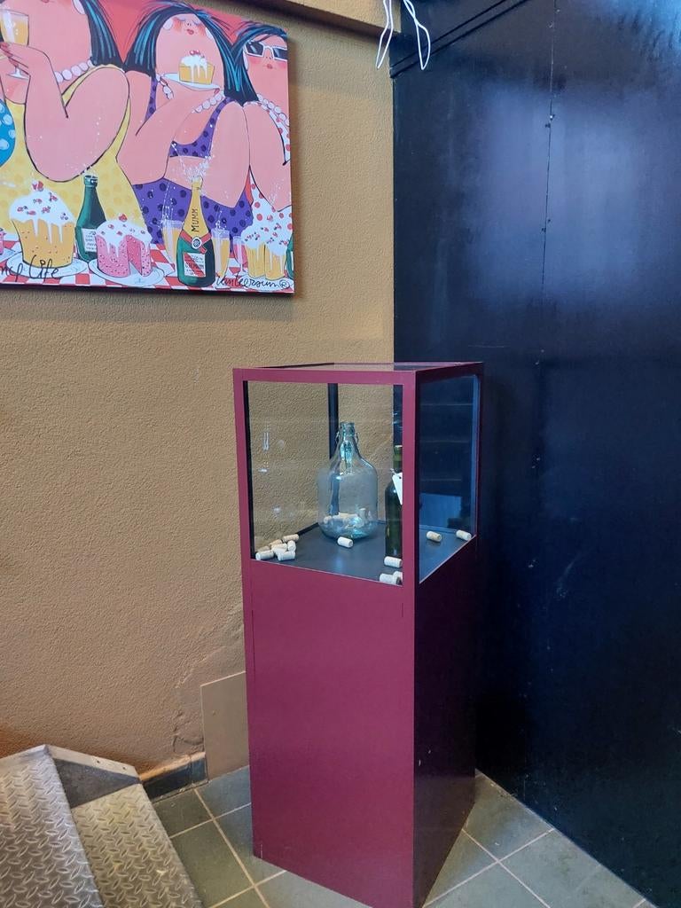 Museum showcase, Ophalen