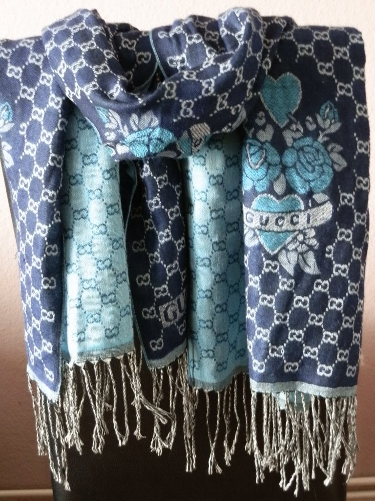 Gucci sjaal., Maat 46/48 (XL) of groter, Ophalen of Verzenden, Sjaal, Gucci