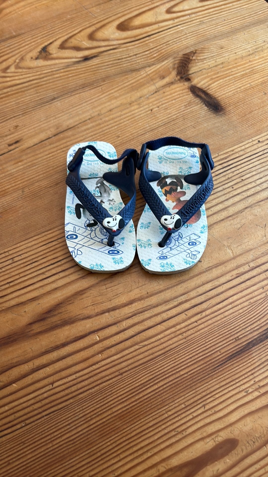 Mooie Snoopy havaianas, Jongetje of Meisje, Overige typen, Ophalen of Verzenden, Zo goed als nieuw