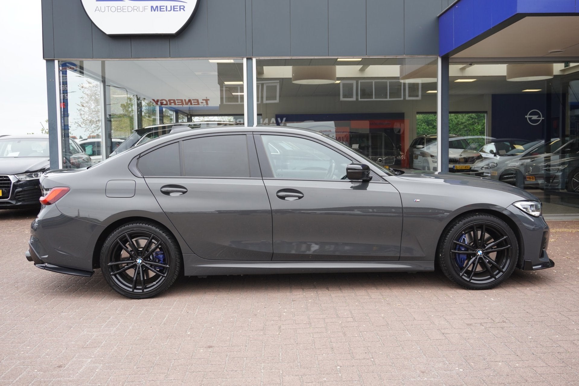 BMW 3-serie 330e Automaat | M-Sport | Vol opties | Leder | L, Auto's, 1998 cc, Achterwielaandrijving, Gebruikt, 4 cilinders