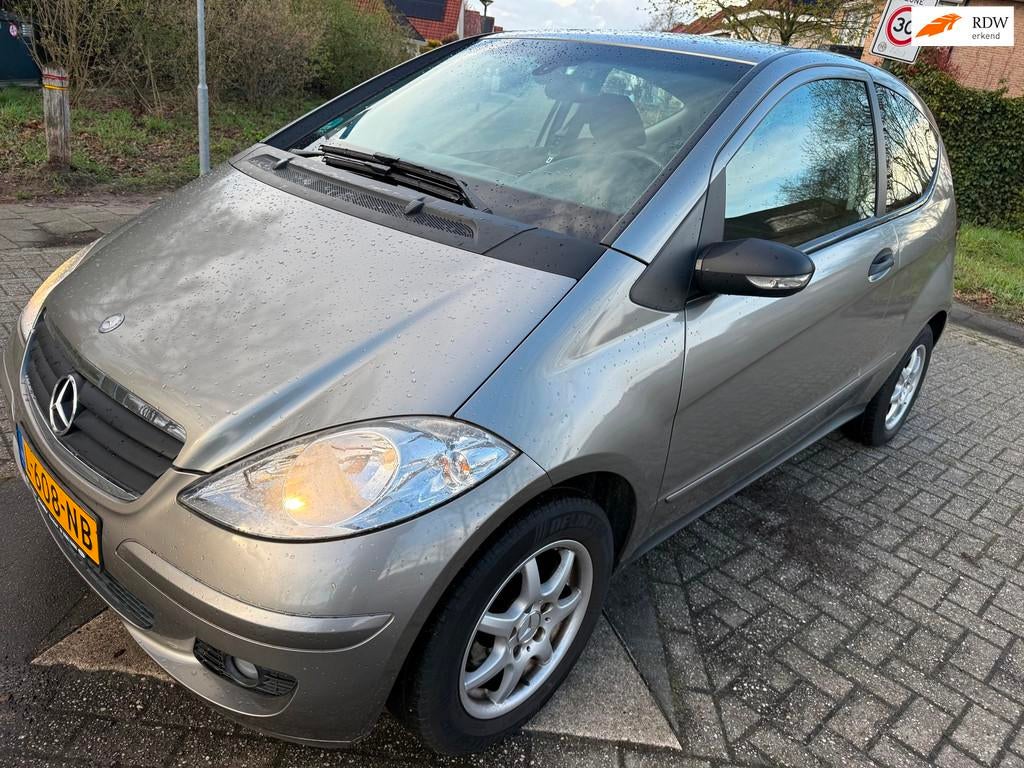 Mercedes-Benz A-klasse 150 Classic Geweldige en unieke staat, Voorwielaandrijving, Stof, Huisgarantie, 49 €/maand