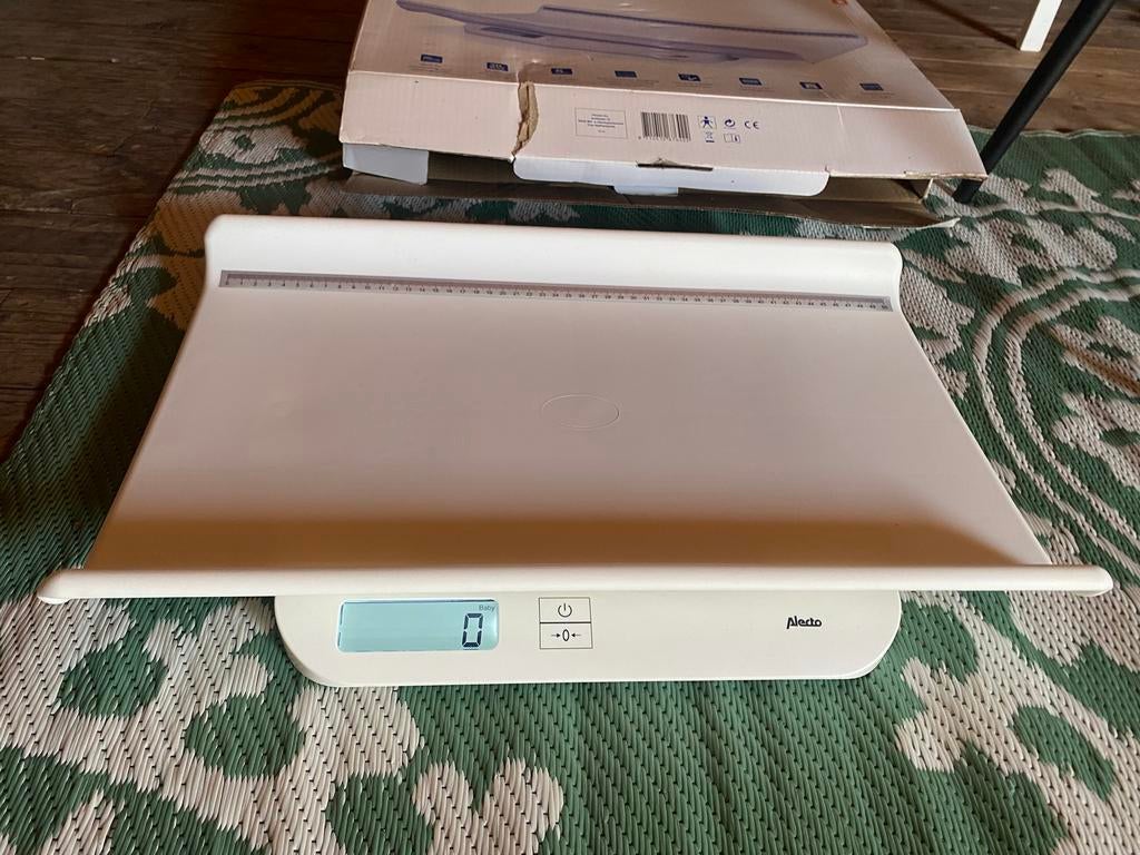 Alecto babyweegschaal met meetlint ZGAN!, 1 tot 500 gram, Ophalen of Verzenden, Zo goed als nieuw, Personenweegschaal