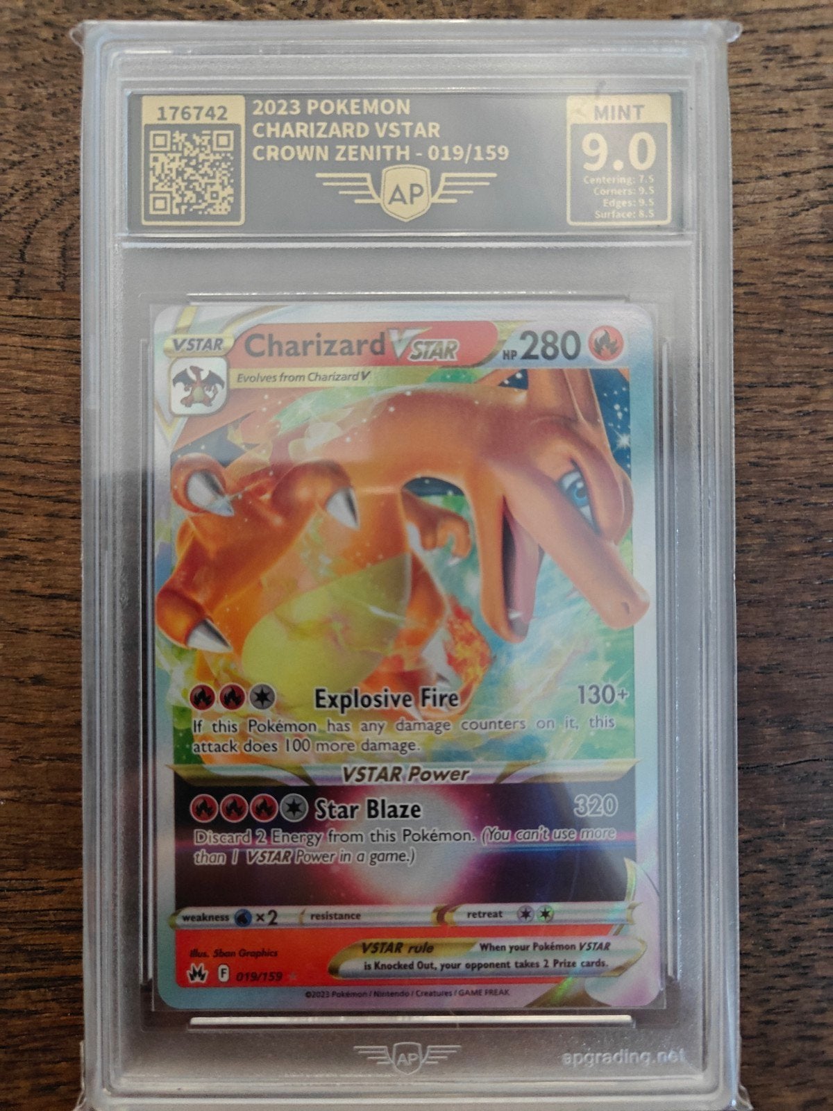 Charizard Vstar AP 9 Pokemon, Ophalen of Verzenden, Zo goed als nieuw
