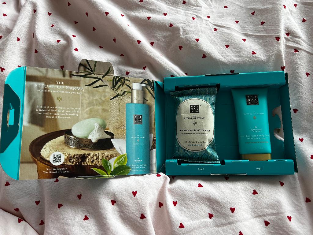 Rituals lotus flower white tea bodylotion/shampoo/body bar, Sieraden, Tassen en Uiterlijk, Uiterlijk | Lichaamsverzorging, Nieuw