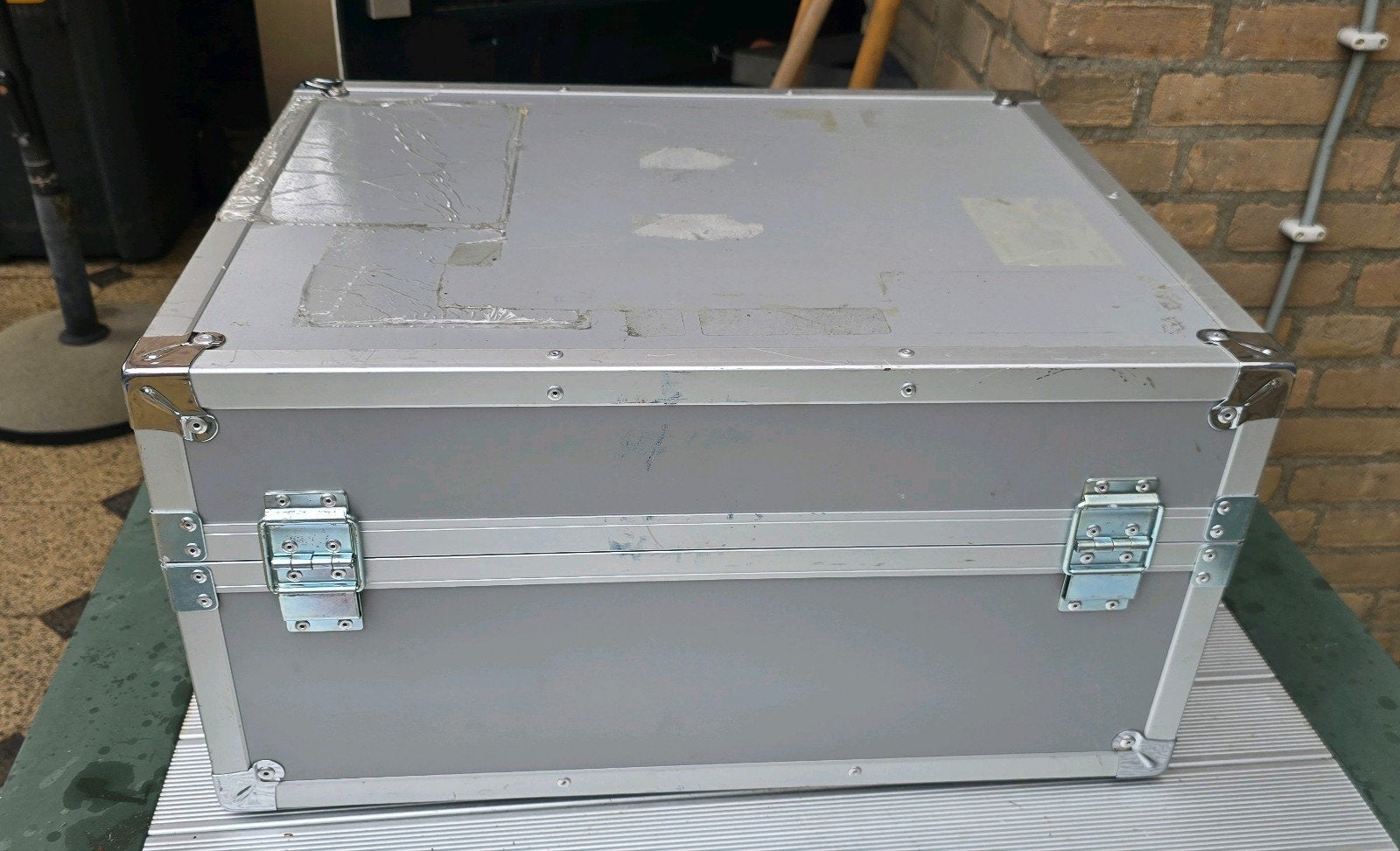 2 Flightcases met schuiminterieur - Ideaal voor apparatuur, Muziek en Instrumenten, Behuizingen en Koffers, Ophalen, Gebruikt