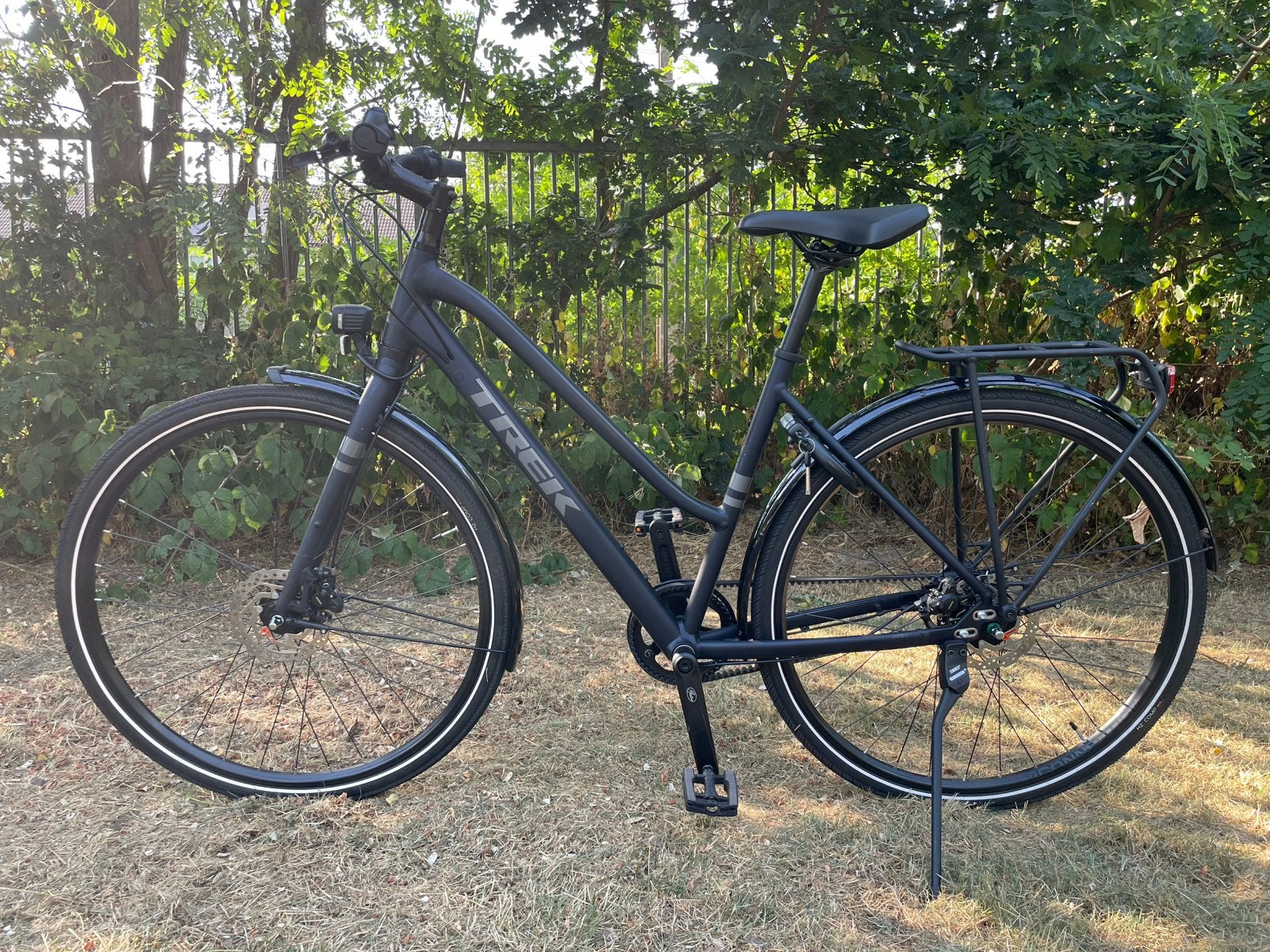 TREK DISTRICT 3 City/Trekking 2025 Z.G.A.N!, Minder dan 10 versnellingen, 53 tot 56 cm, Zo goed als nieuw, Schijfrem
