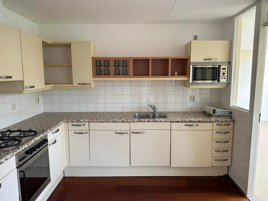 Keukenblok met apparatuur, Huis en Inrichting, Keuken | Complete keukens, Gebruikt, Enkelwandige keuken, Crème, Overige materialen