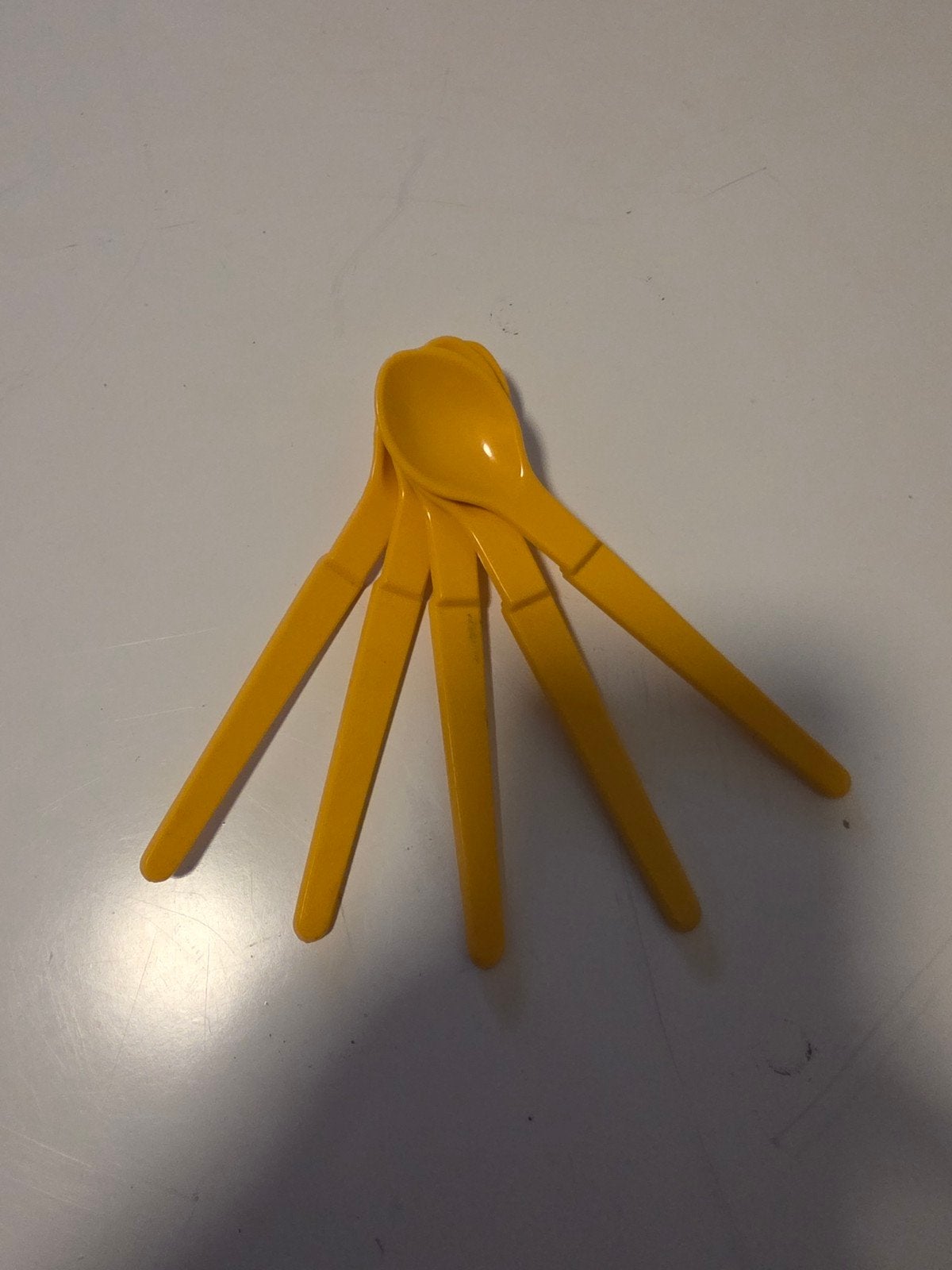 Tupperware eierlepeltjes 5x geel, Ophalen of Verzenden, Geel, Overige typen