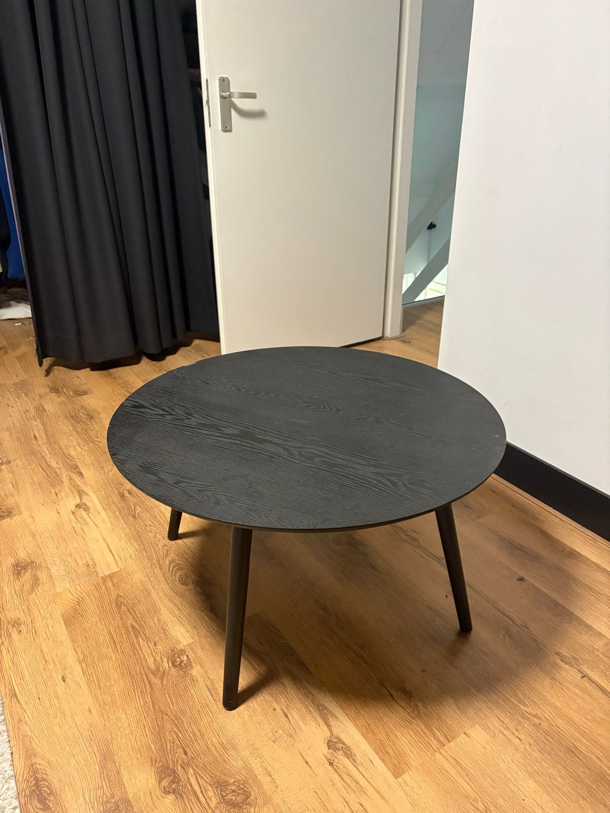 Zwarte ronde salontafel/bijzettafel, 50 – 75, Gebruikt, Rond, Overige houtsoorten