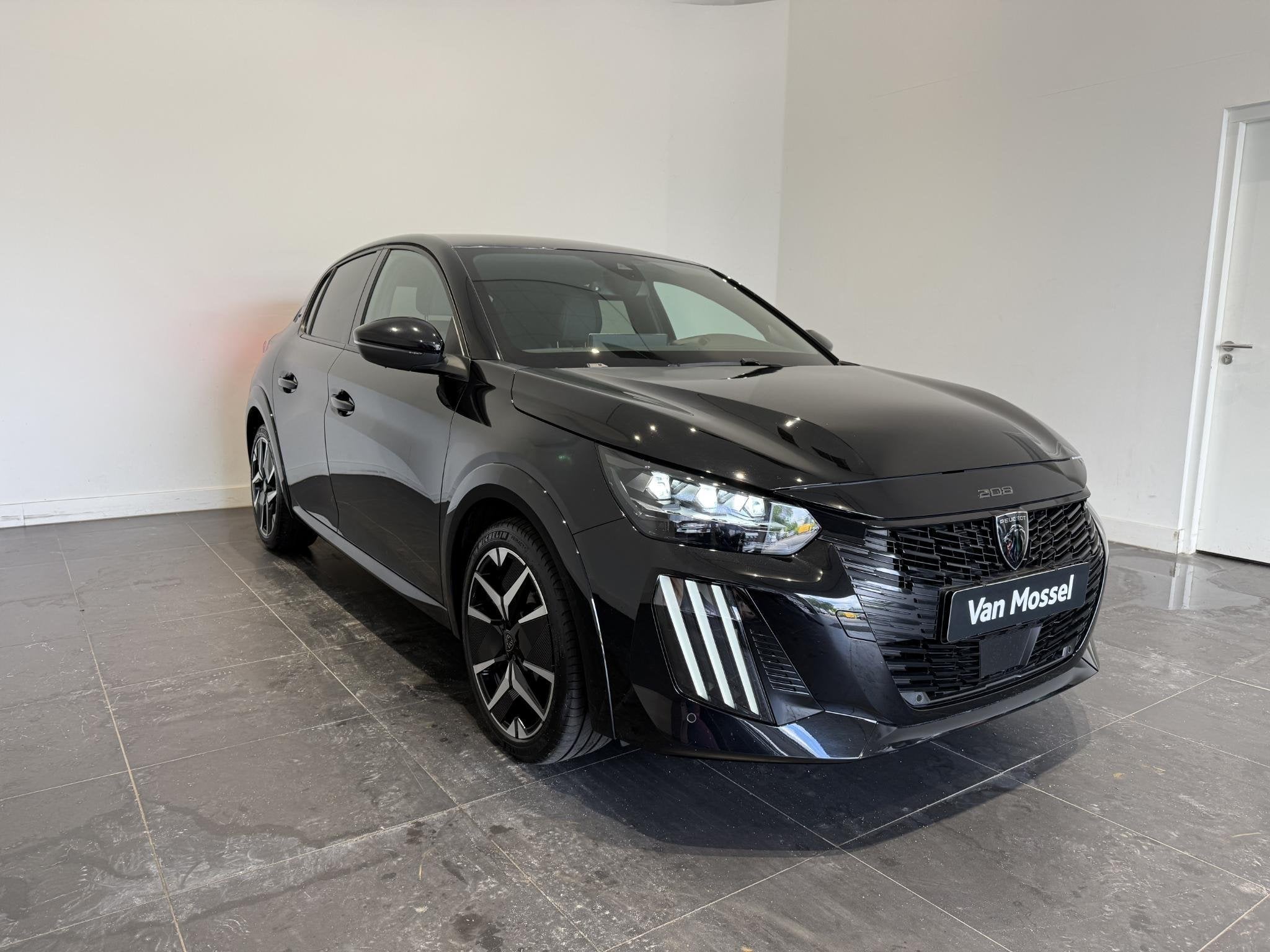 Peugeot 208 1.2 Hybrid 110 e-DCS6 GT CARPLAY - CAMERA - SNEL, Auto's, 1195 kg, Euro 6, 1199 cc, Leder en Stof