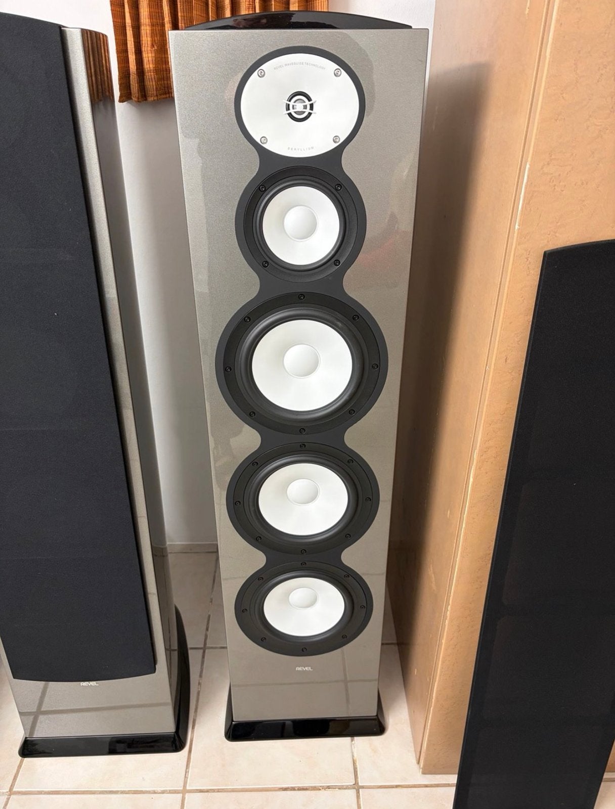 Revel PerformaBe F328Be – Silver – zeer nette staat, Ophalen of Verzenden, Zo goed als nieuw, Overige merken