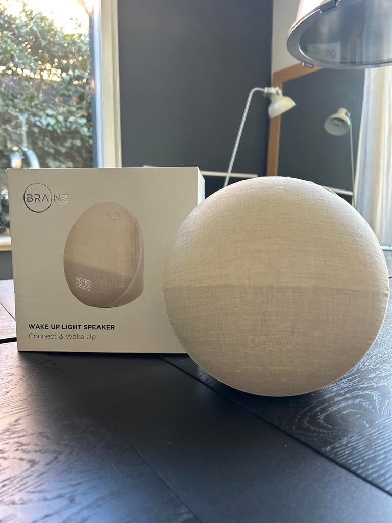 Brainz Wake Up Light Speaker - Wekker & Sfeerverlichting, Ophalen of Verzenden, Nieuw